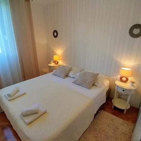 Deluxe Sea View Lejlighed *