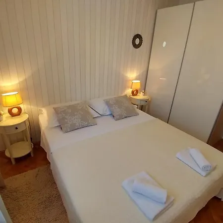 Deluxe Sea View *