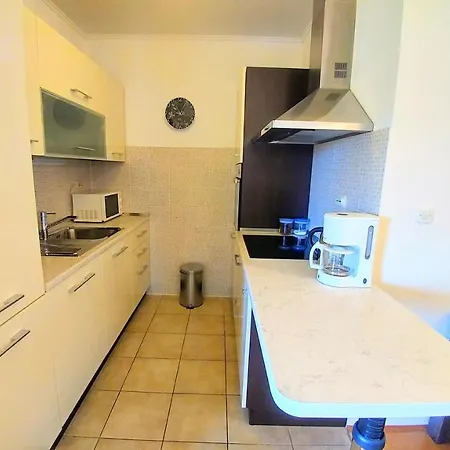 Deluxe Sea View Апартаменти