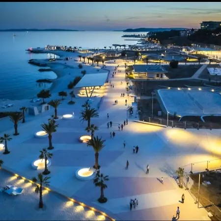 Апартаменти Deluxe Sea View Спліт