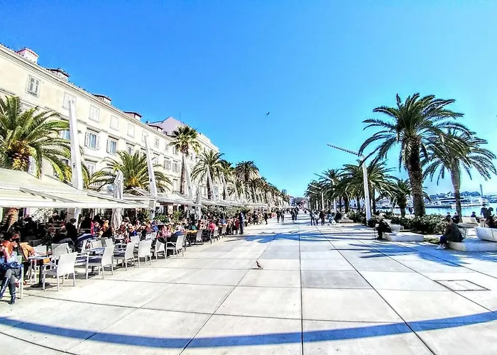 Deluxe Sea View Split